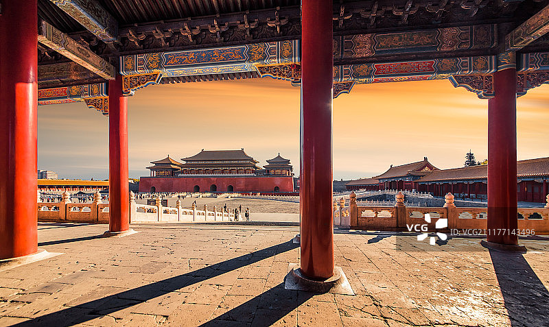 北京故宫，黄昏下的午门图片素材