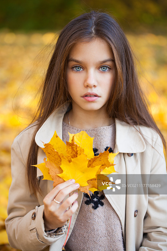 美丽小女孩肖像图片素材