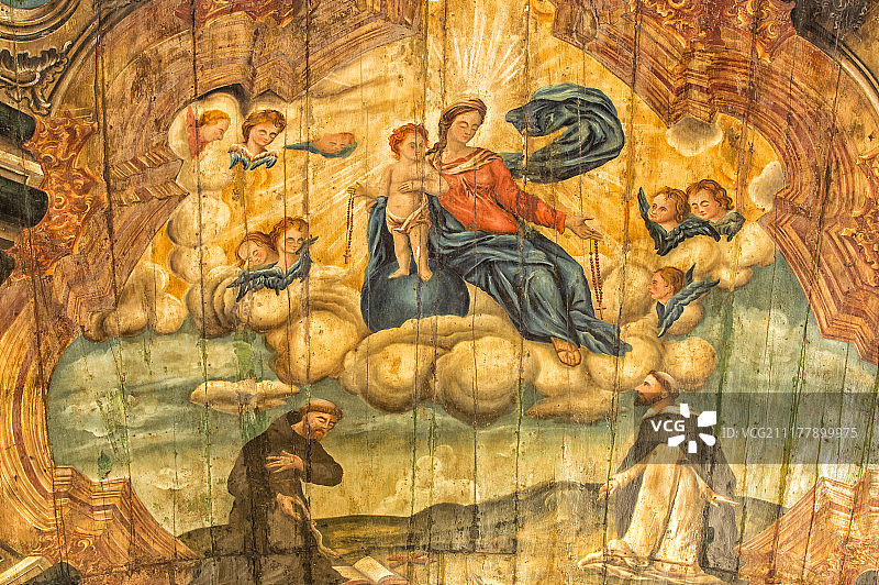 罗萨里奥圣母教堂内景，蒂拉登特斯，米纳斯吉拉斯州，巴西图片素材