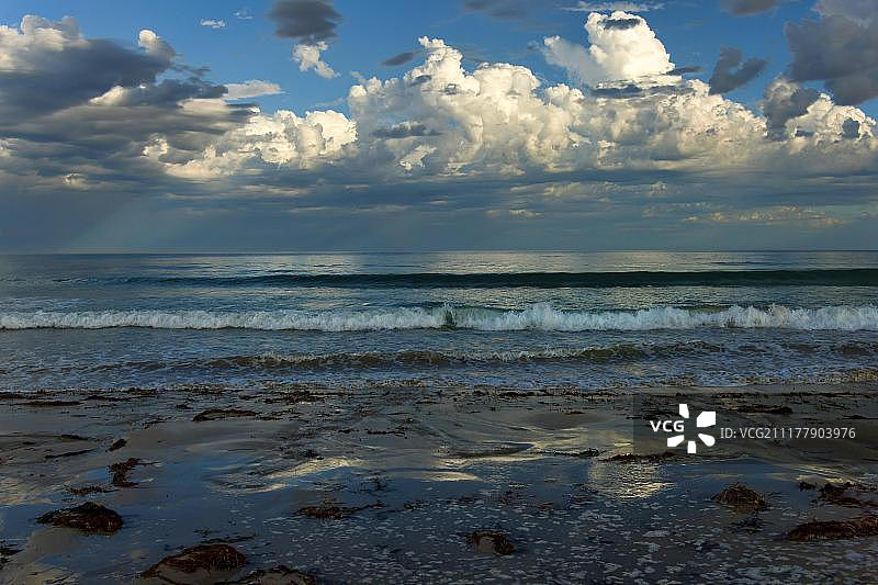 西澳大利亚奥古斯塔的海岸波浪图片素材