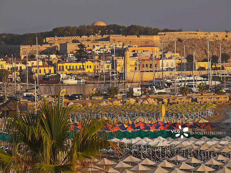 雷西姆农港口海滩风光图片素材