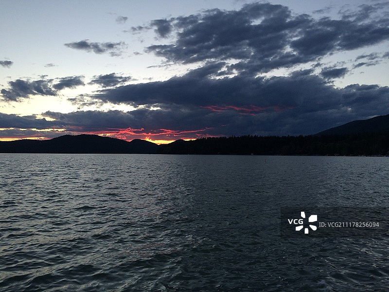 白鱼湖日落图片素材