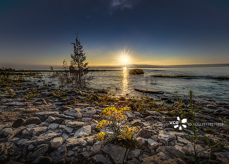 你照亮我的生命图片素材