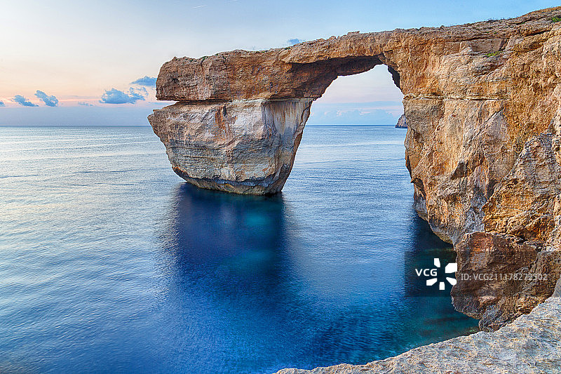 马耳他-蓝窗日落图片素材