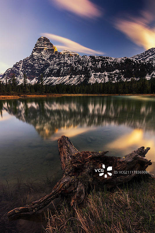 切夫伦山日落图片素材