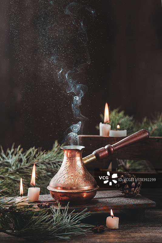 带有蒸汽的咖啡壶图片素材