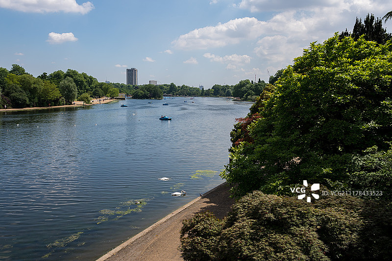 蛇形画廊图片素材