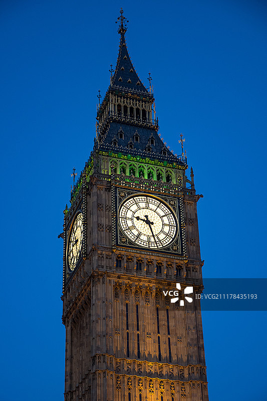 黄昏时分的大本钟图片素材