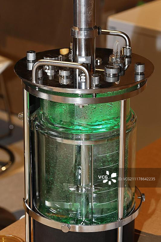 悬浮细菌生物反应器，2012年伊登公园，青少年技术与教育峰会，德国埃森鲁尔区图片素材