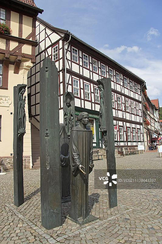 德国施托尔贝格市政厅前的托马斯·闵采尔纪念碑图片素材