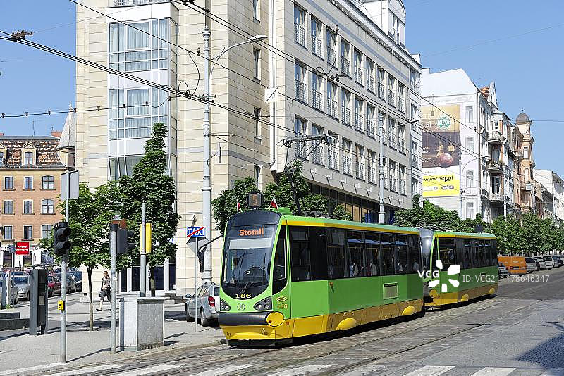 波兰波兹南的有轨电车图片素材