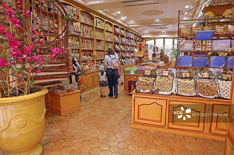 法国南部La Cure Gourmande糖果店图片素材
