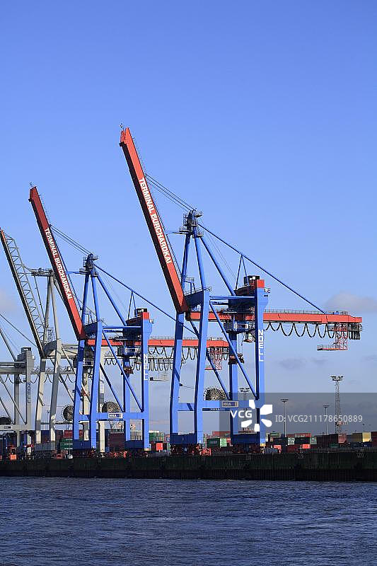 集装箱龙门起重机，布尔夏德凯集装箱码头，汉堡港，德国，欧洲图片素材