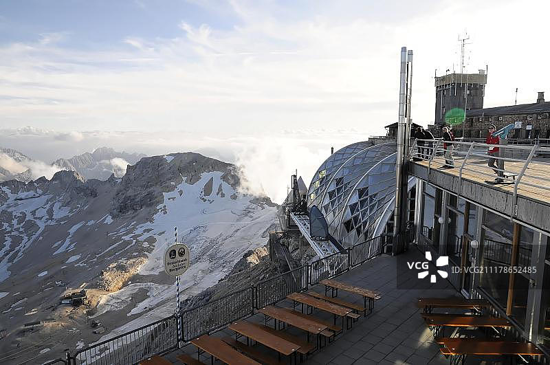 楚格峰山顶观景台图片素材