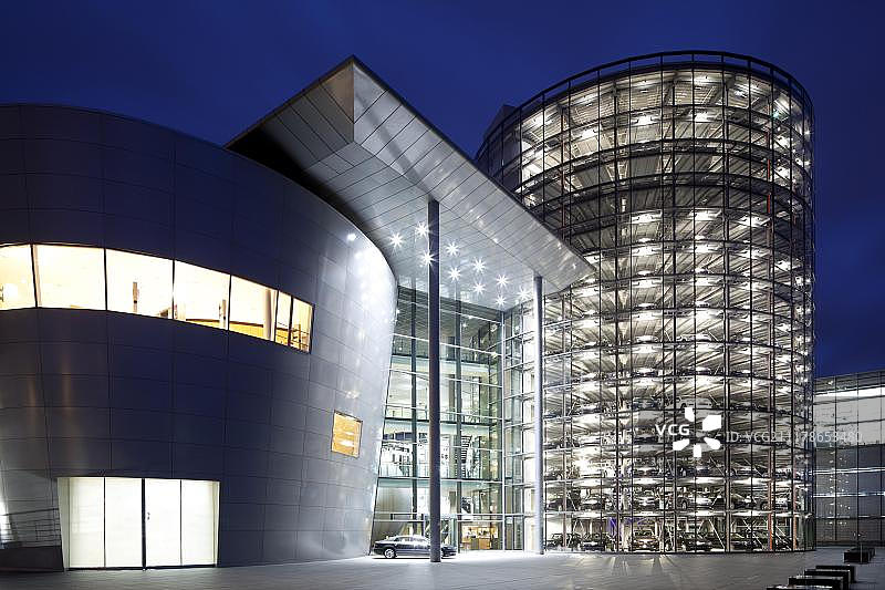 大众汽车股份公司透明工厂，汽车厂，德累斯顿，萨克森，德国，欧洲图片素材