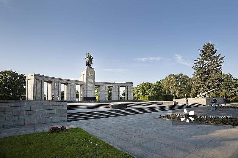 苏联战争纪念馆，位于德国柏林蒂尔加滕区6月17日大街图片素材
