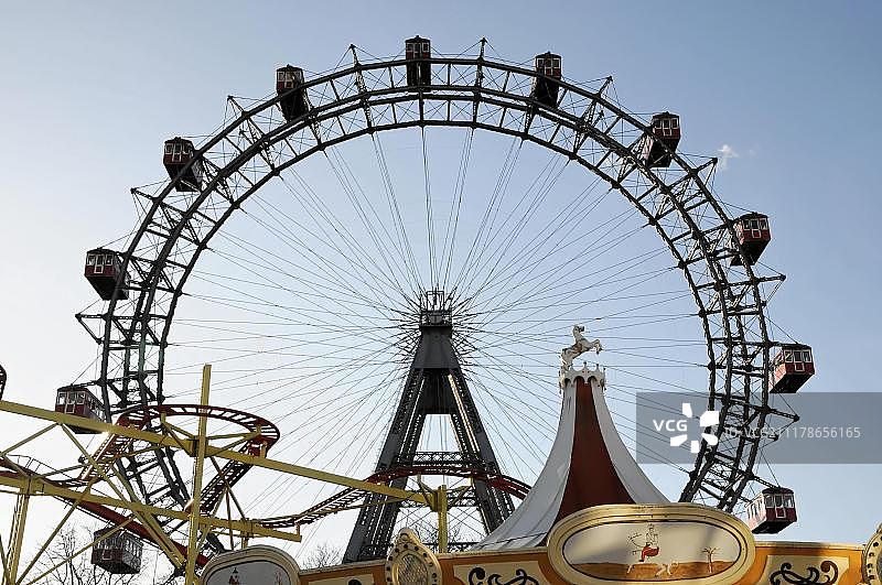 奥地利维也纳普拉特游乐园的巨型摩天轮图片素材