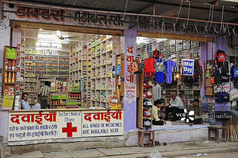 印度拉贾斯坦邦珀勒德布尔的药房和商店图片素材