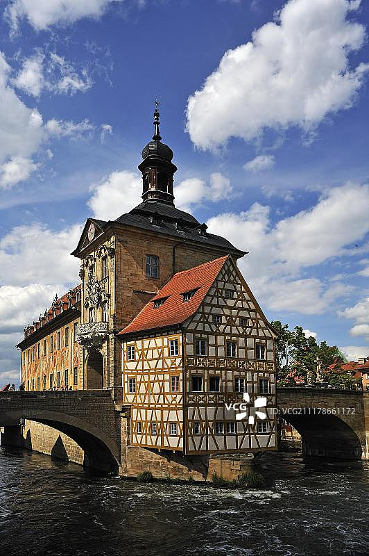 德国班贝格雷格尼茨河上的老市政厅图片素材
