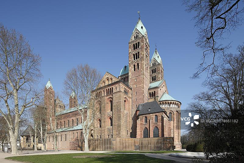 德国施派尔大教堂南立面图片素材