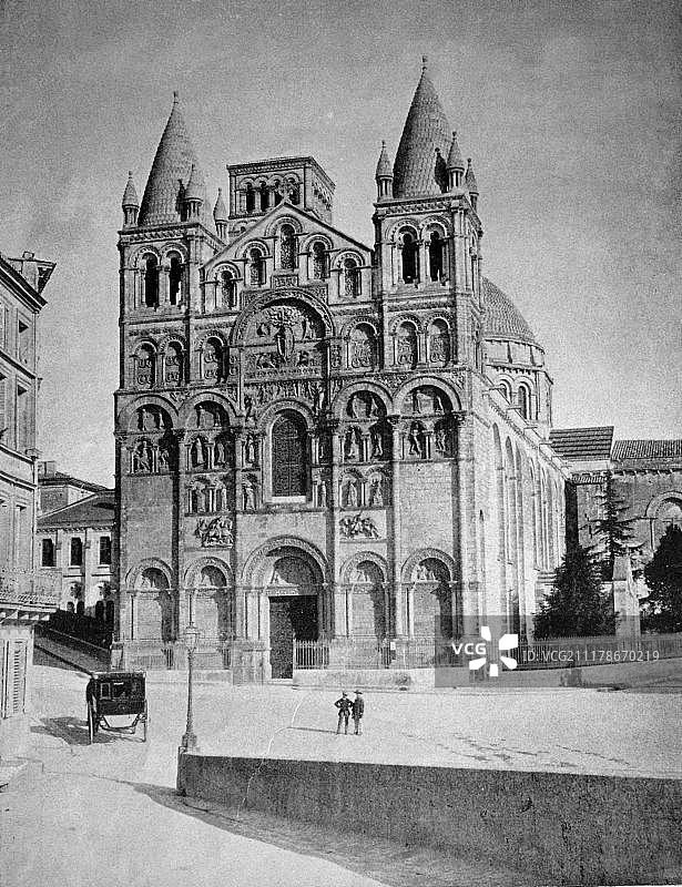 法国普瓦图-夏朗德省昂古莱姆大教堂早期照片，1884年图片素材