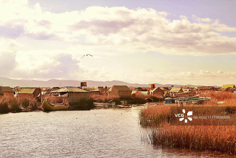 乌洛斯漂浮岛图片素材