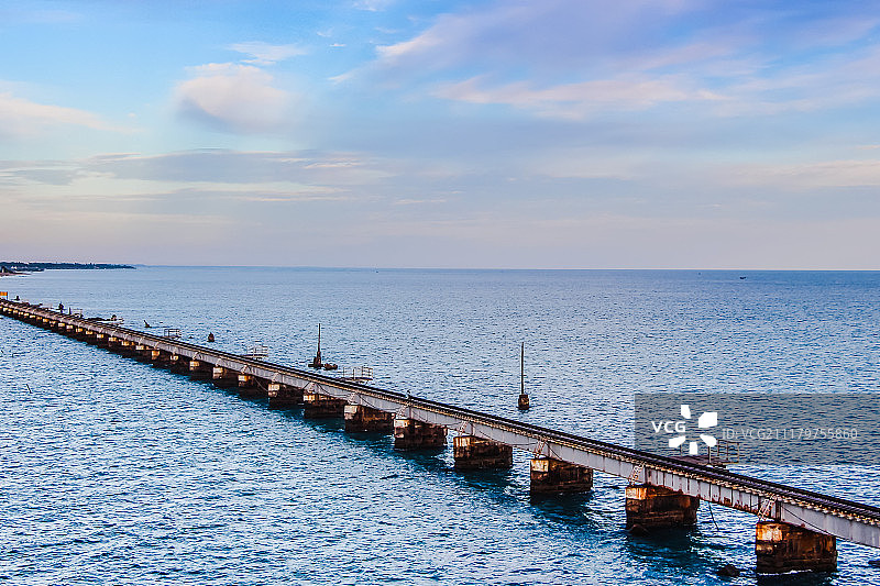 潘班桥——海上铁路轨道图片素材