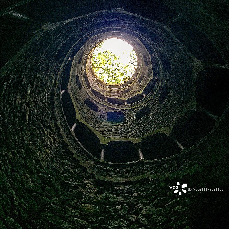 倒置的塔图片素材