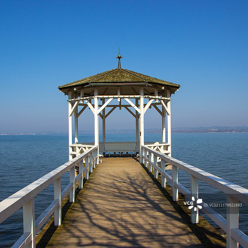 沿着康斯坦茨湖岸边图片素材