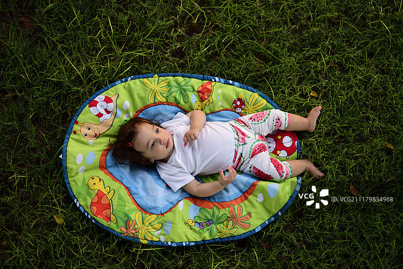 女婴白日梦—重温图片素材