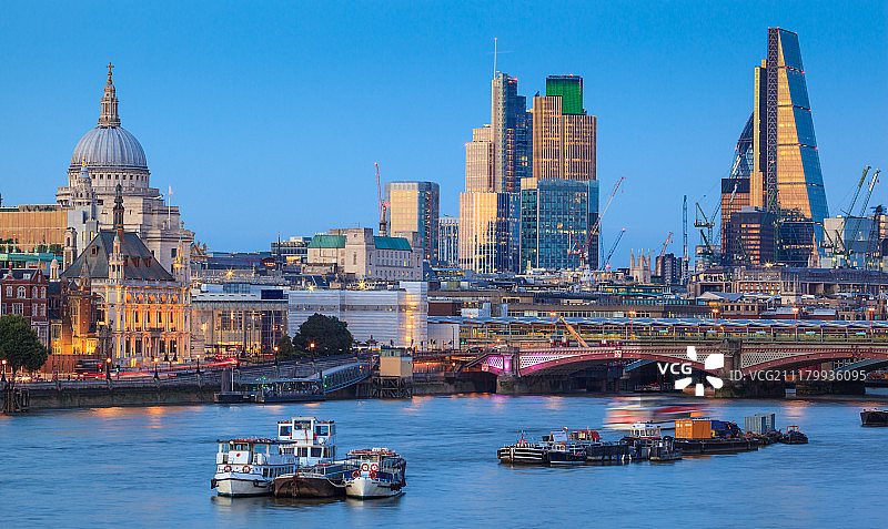 滑铁卢桥景观图片素材