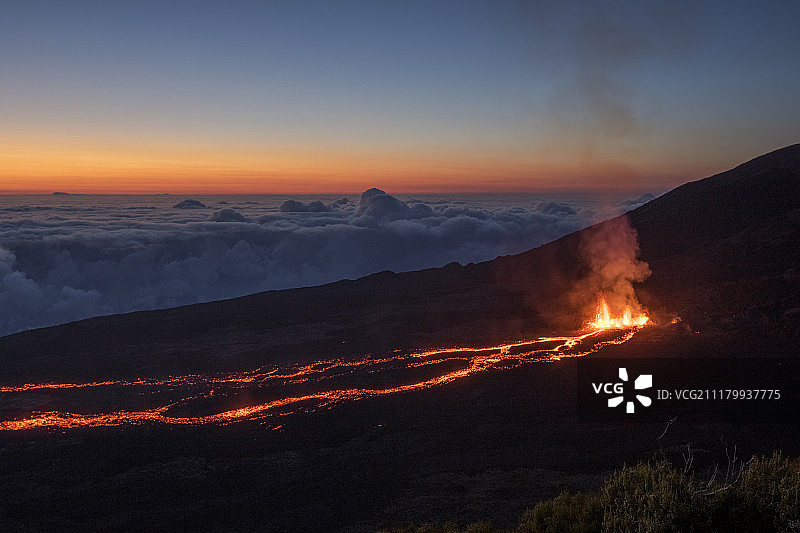 富尔奈斯火山日出图片素材