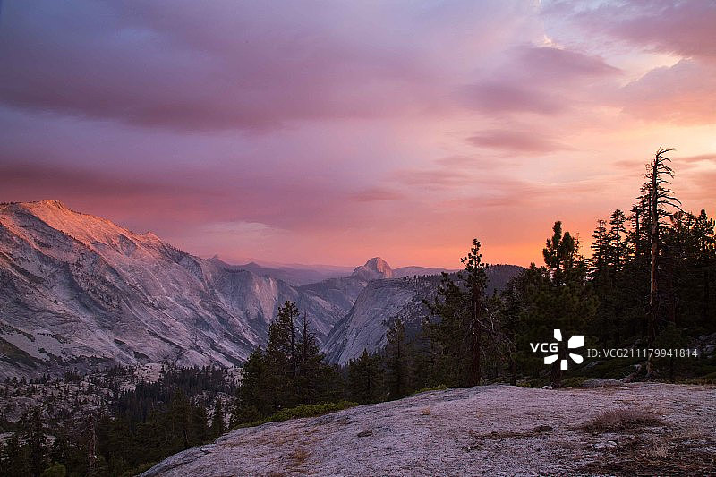 从奥姆斯特德角观看半圆顶图片素材