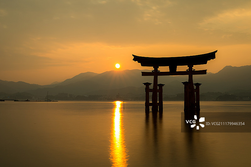 宫岛鸟居04的日落图片素材