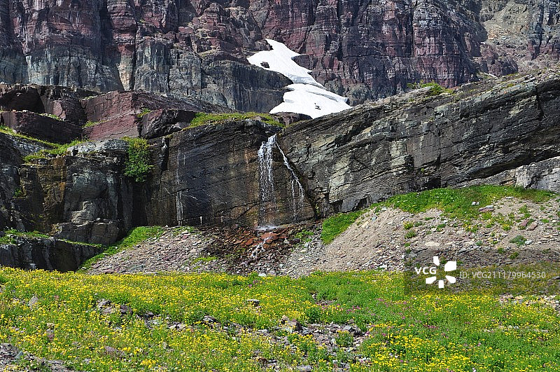 有源头的瀑布图片素材