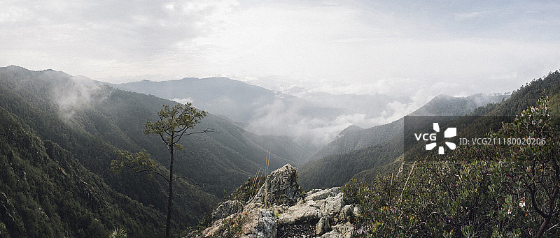 伊斯泰佩希峰图片素材