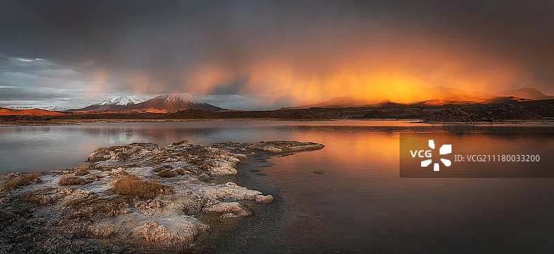 劳卡国家公园的金色日落图片素材