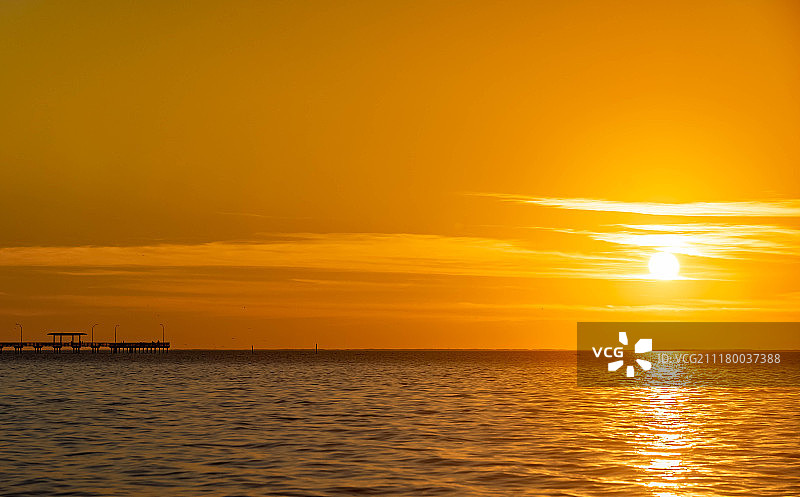 静谧的日落图片素材
