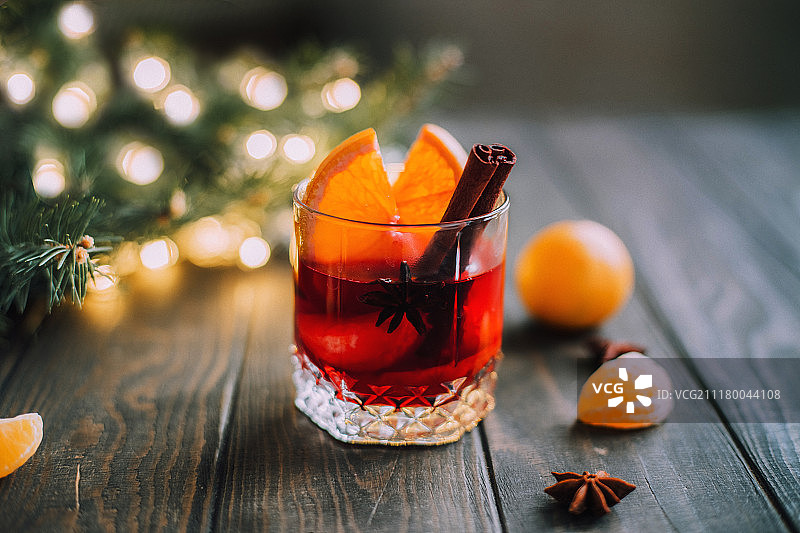 圣诞节加香料的热葡萄酒图片素材