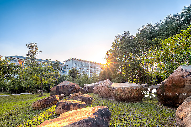 秋天校园景观图片素材