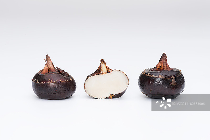 棚拍营养丰富的荸荠图片素材