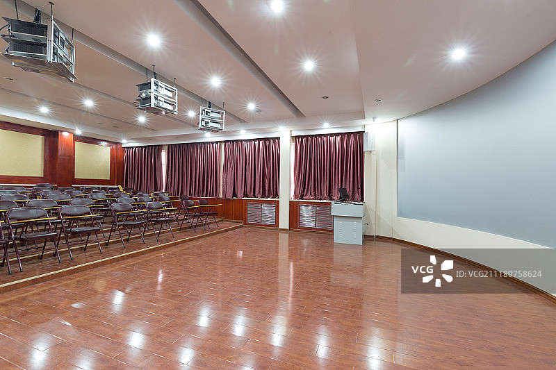 环幕教室图片素材