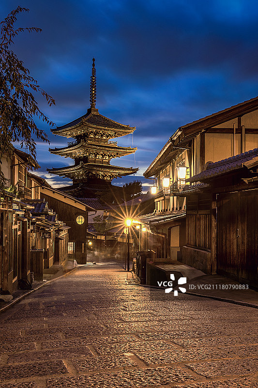 京都八坂塔夜景图片素材