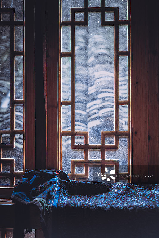 窗台上的一方乡愁图片素材