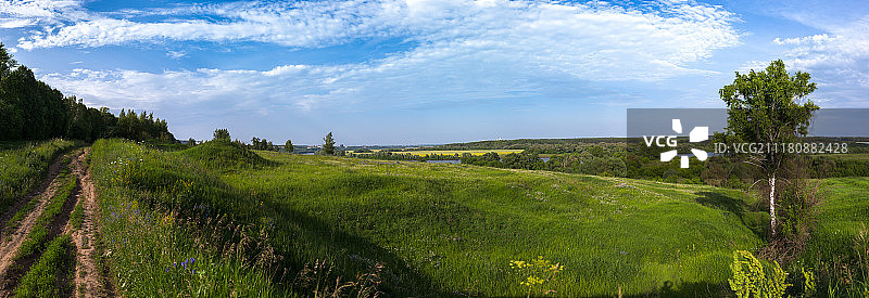 季沃切波列图片素材