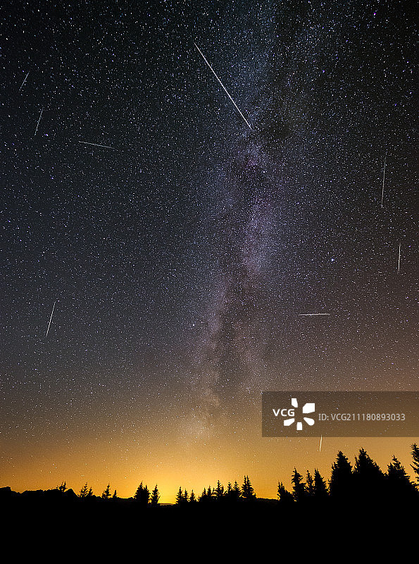 英仙座流星雨Rain图片素材