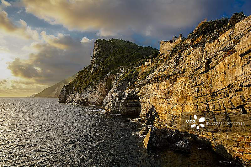 白色圣母像2016图片素材