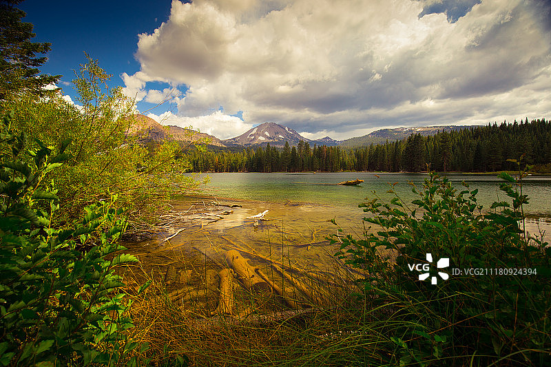 曼zanita湖图片素材