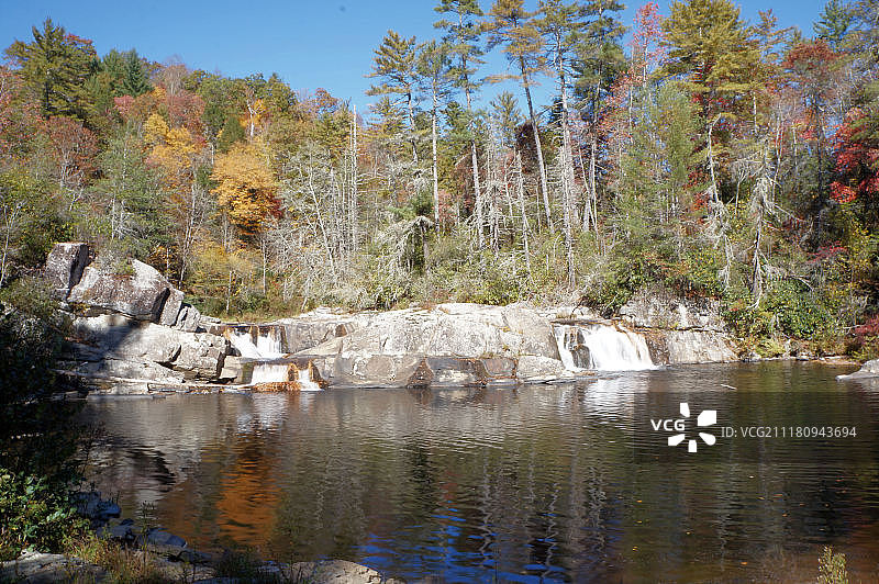 上林维尔瀑布图片素材