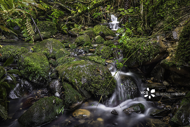 怀塔科里山脉的仙女泉图片素材